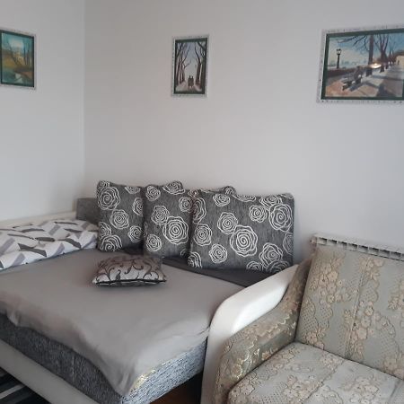 Apartment Karlos Загреб Экстерьер фото