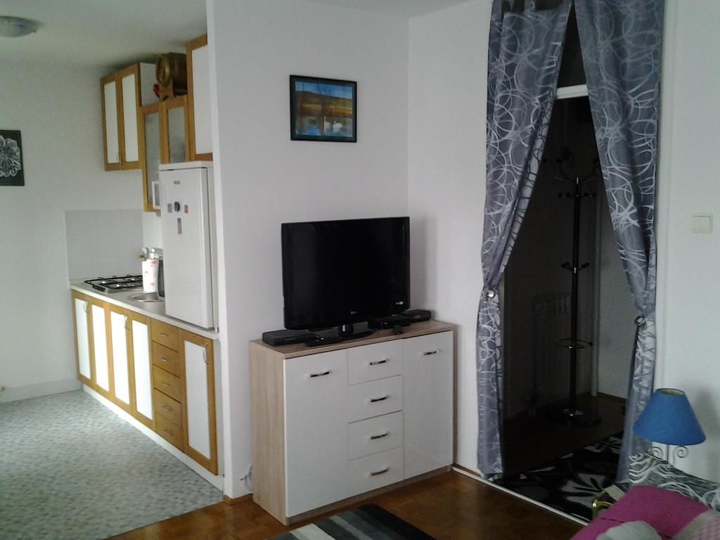 Apartment Karlos Загреб Экстерьер фото