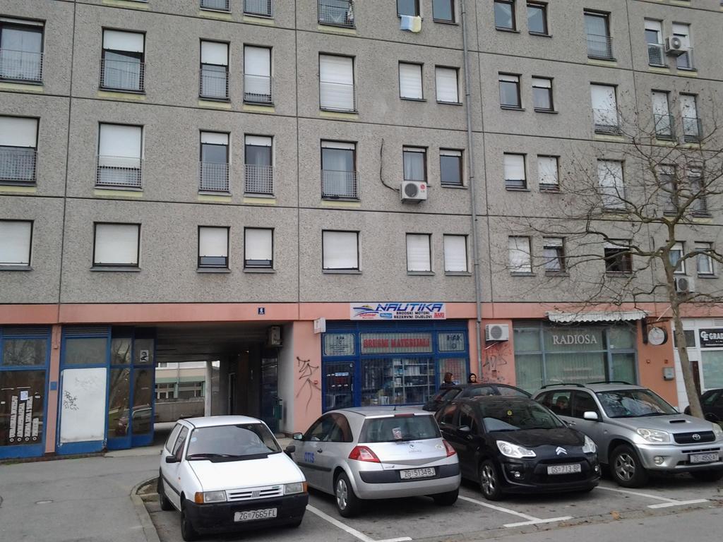 Apartment Karlos Загреб Экстерьер фото