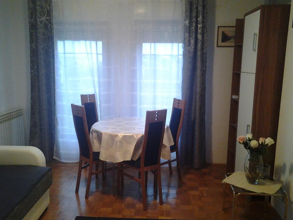 Apartment Karlos Загреб Экстерьер фото